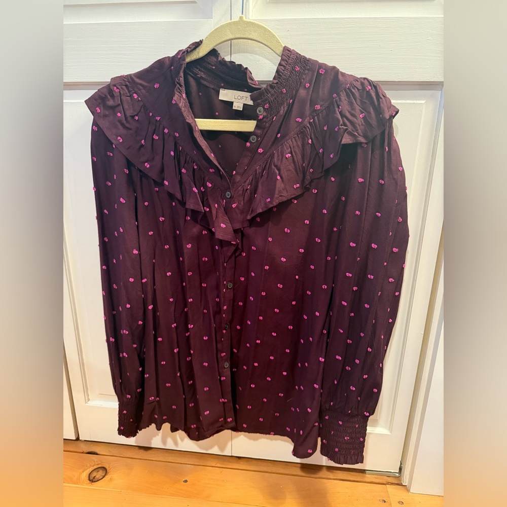 Loft garnet Polka Dot ruffle Top xl
